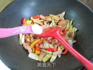 彩椒鸡胸肉炒野山笋的做法步骤：11