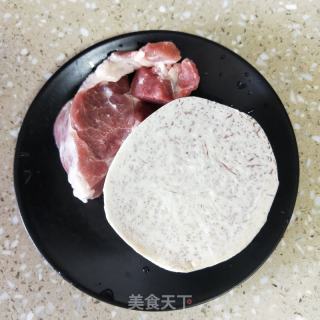肉丁蒸香芋的做法步骤：1