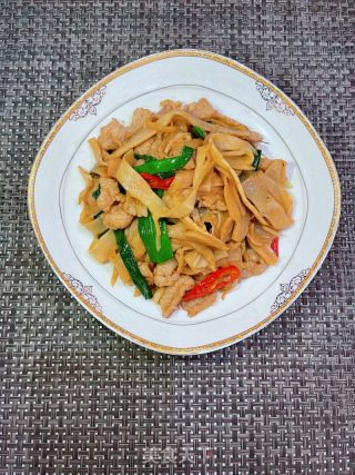 笋尖炒肉的做法步骤：12