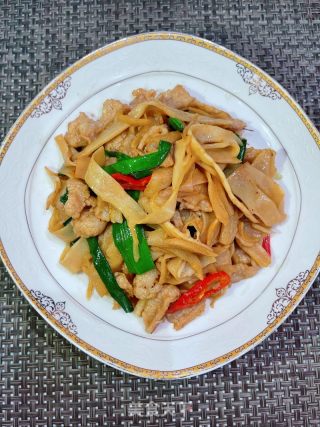 笋尖炒肉的做法步骤：13