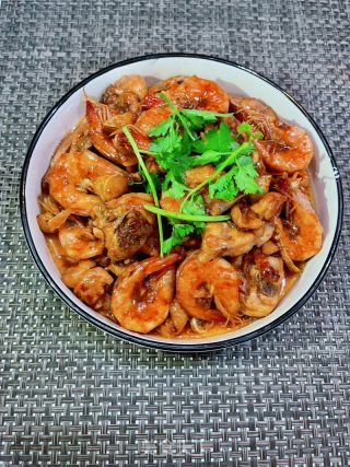 鸡肉焖虾的做法步骤：13