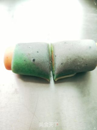 彩虹千层蛋黄酥的做法步骤：25