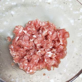 肉沫瑶柱板栗粥的做法步骤：2