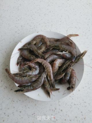 香辣虾的做法步骤：1