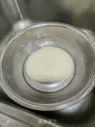 自制洗面凉皮-超级详细的做法步骤：2