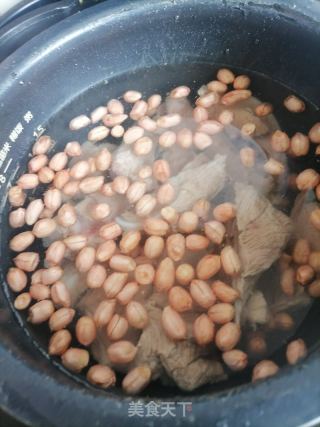 扇骨头煲花生的做法步骤：6