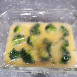 西兰花炖蛋的做法步骤：6