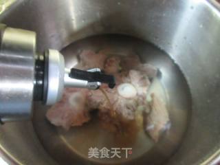 萝卜牛尾汤的做法步骤：6