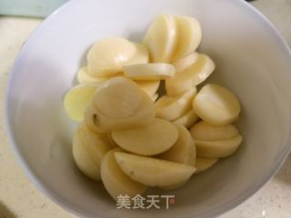 火锅炖耙牛肉的做法步骤：3