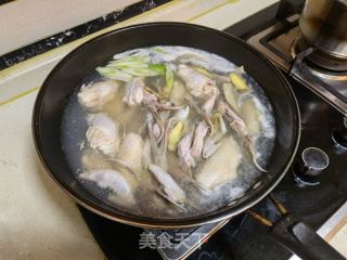 周黑鸭的做法步骤：1