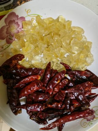 周黑鸭的做法步骤：3
