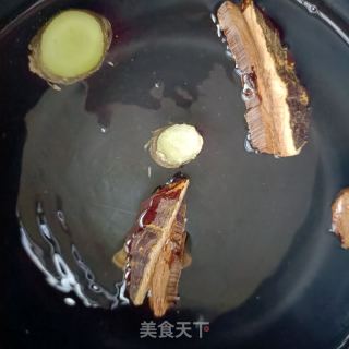 灵芝乌鸡汤的做法步骤：4