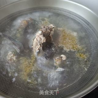 灵芝乌鸡汤的做法步骤：5