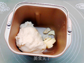红糖芝麻酱酸奶面包的做法步骤：4