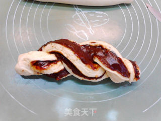 红糖芝麻酱酸奶面包的做法步骤：15