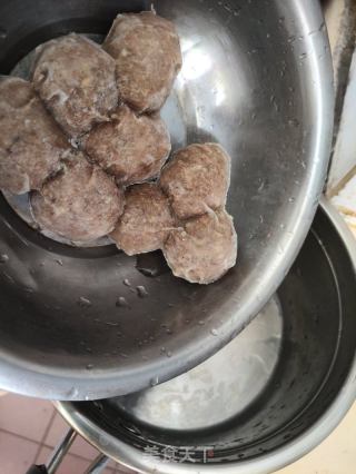 牛肉丸芹菜汤的做法步骤：5