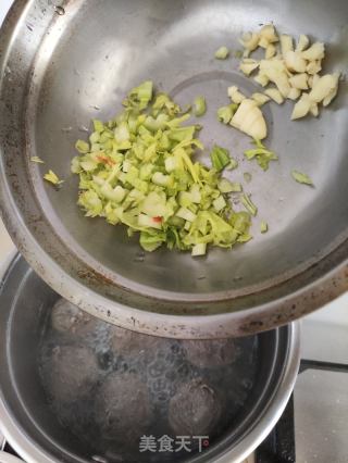 牛肉丸芹菜汤的做法步骤：6