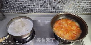 西红柿鸡蛋面的做法步骤：7