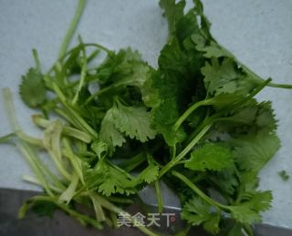 大葱拌油渣的做法步骤：6