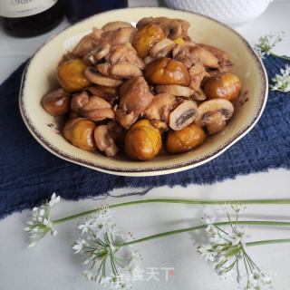 蘑菇板栗烧鸡块的做法步骤：8