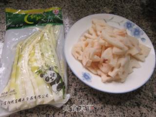 细笋炒莲藕的做法步骤：1