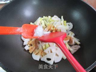 细笋炒莲藕的做法步骤：9