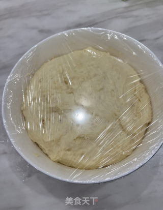 椰蓉小面包的做法步骤：2