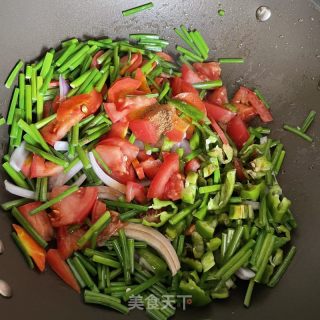 韭薹炒时蔬的做法步骤：6