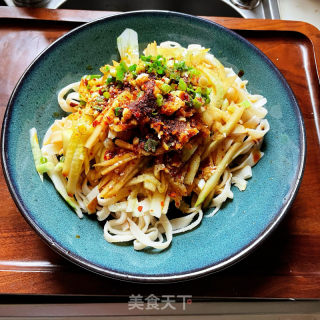 黄瓜丝拌凉面的做法步骤：7