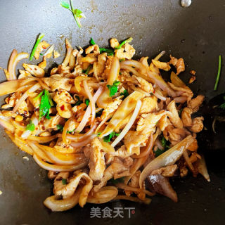 孜然炒鸡胸肉的做法步骤：7