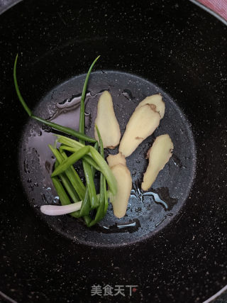 卤鸡腿的做法步骤：3