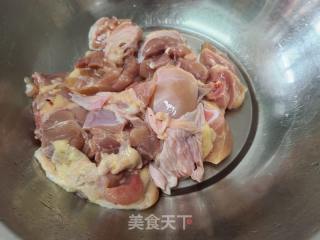 鹿茸菇炖鸡的做法步骤：4