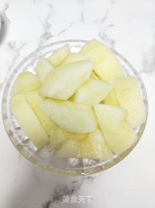 冰糖秋梨汤的做法步骤：2
