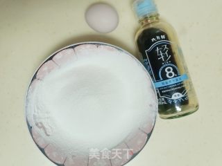 早餐鸡蛋饼的做法步骤：1