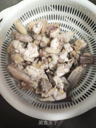 虫草花鸡汤的做法步骤：5
