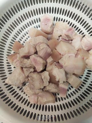 家庭版红烧肉的做法步骤：3
