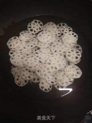 清炒藕片的做法步骤：3