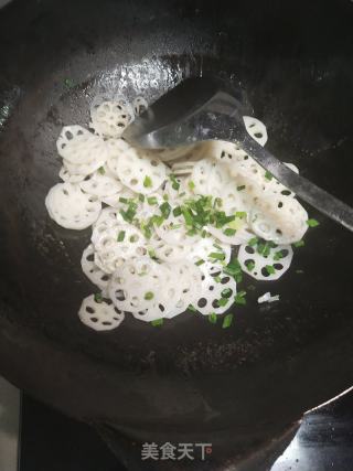 清炒藕片的做法步骤：7