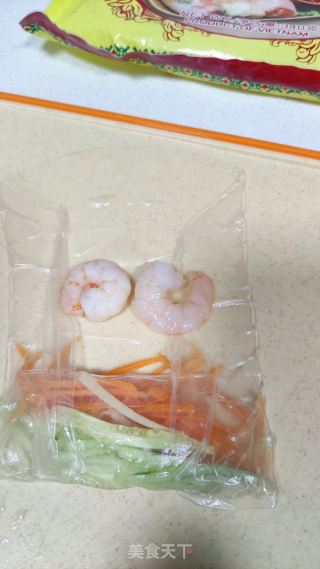 泰式春卷的做法步骤：7