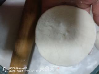 包菜鸡蛋粉丝包的做法步骤：9