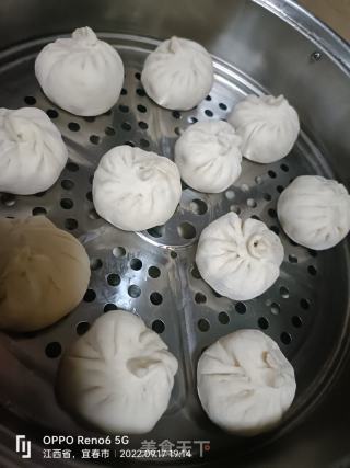 包菜鸡蛋粉丝包的做法步骤：13
