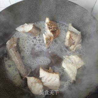 红烧鳕鱼的做法步骤：5