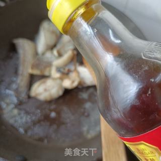 红烧鳕鱼的做法步骤：6