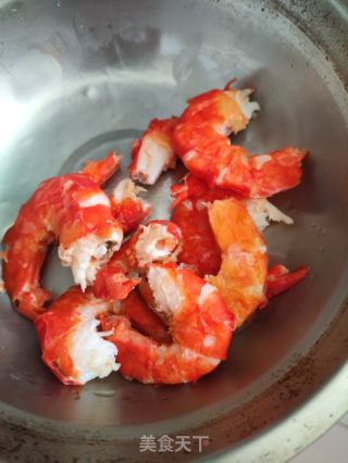 海鲜炒饭的做法步骤：1