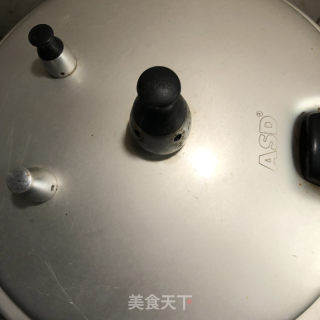 炖梅花肉（一肉三吃）的做法步骤：7