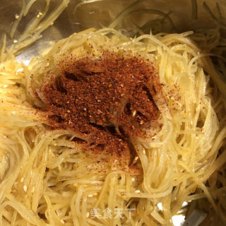 拌土豆丝的做法步骤：5