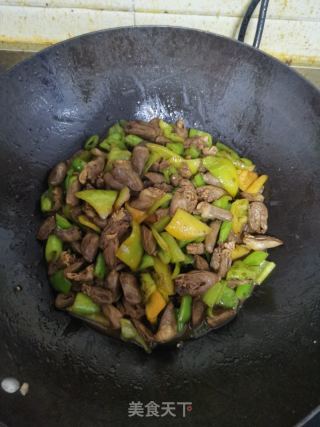 辣椒炒鸡心的做法步骤：8