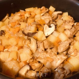 鸡腿煲仔饭的做法步骤：13