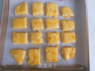 菠萝淡奶司康的做法步骤：14