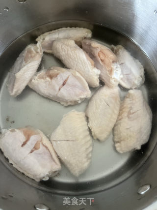 可乐鸡翅的做法步骤：2